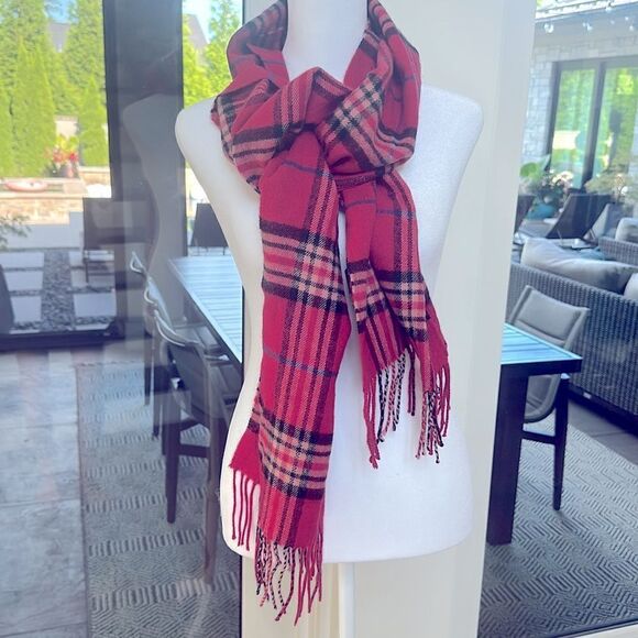 Cashmere Feel brand Scotland scarf wrap plaid soft warm like new - Picture 4 of 5